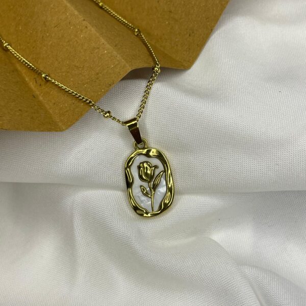 Floral Pendant Necklace - Image 4